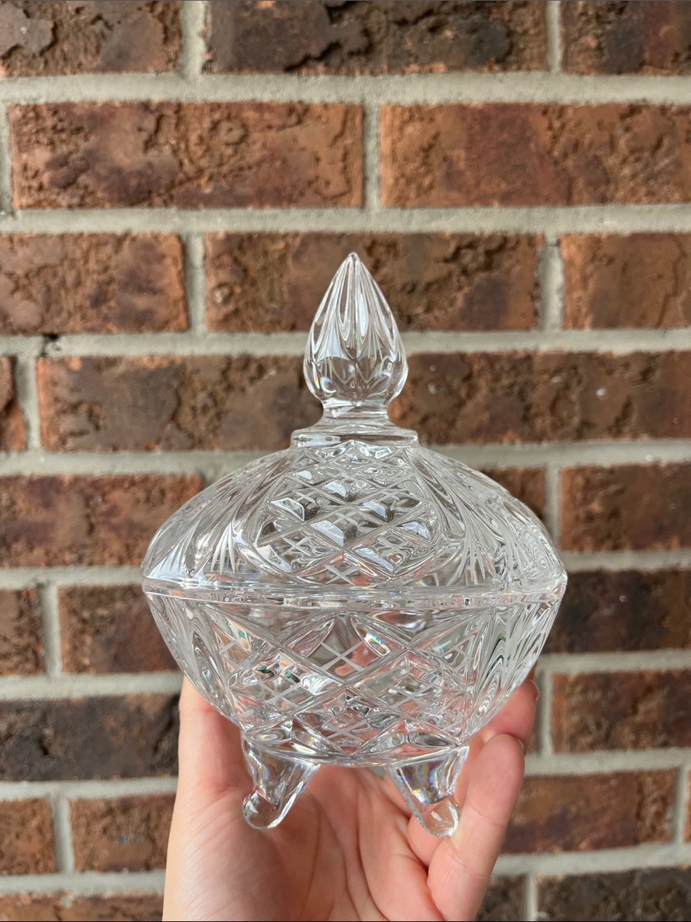 Elegant Cut Crystal Four-Footed Candy Bowl with Lid Starburst Diamond